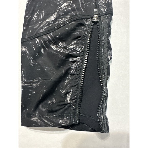 Lululemon Speed Tight II Full Luxtreme Pockets Ruched Leggings Black Swirl Sz‎ 6 - Picture 14 of 16
